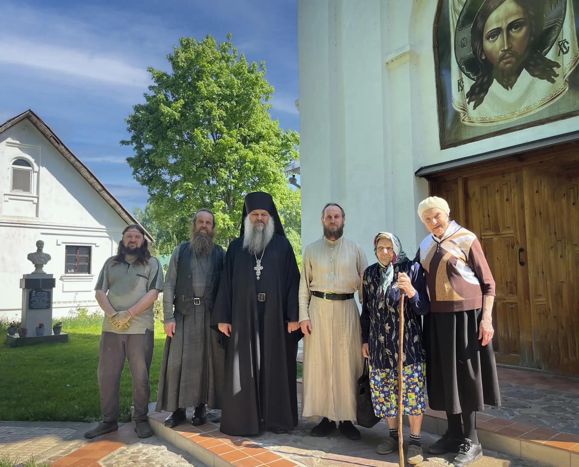 ХРИСТОС ВОЗНЁССЯ!